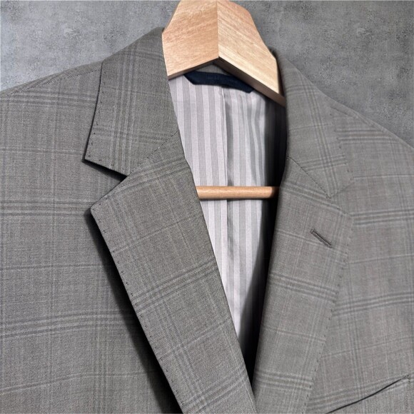 BANANA REPUBLIC Mens Blazer 38R Gray Sport Coat 2-Button Jacket Wool Windowpane - Picture 2 of 14